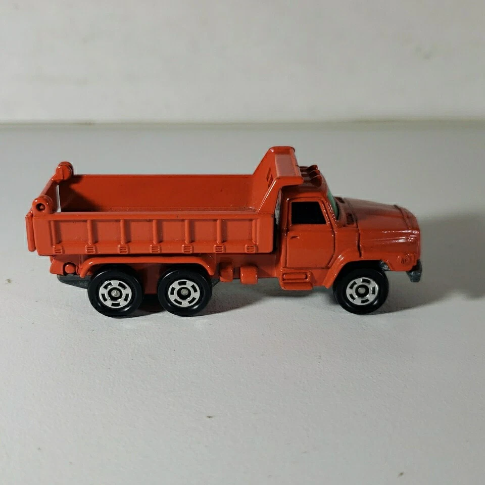 Vintage Tomica Nissan Diesel Dump Truck #16 Orange Diecast 1/102 Construction NM - Image 4 of 4