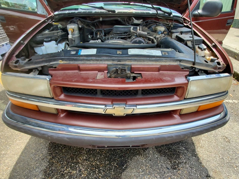 Bomba de dirección asistida usada se adapta a: Chevrolet Blazer s10/jimmy s15 1998 grado A Foto 2 de 4