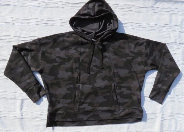 IDEOLOGY Women’s L Black Gray Camo Relaxed Fit Hoodie Pullover Top Long Sleeves - Image 3 of 4
