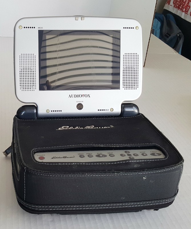 EDDIE BAUER Edition Audiovox ME20 DVD PLAYER Complete w/ Case, Cords TESTED