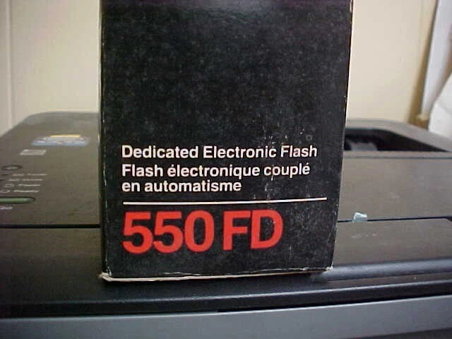 Vivitar 550FP Electronic Camera Flash NEW IN BOX - Image 2 of 3