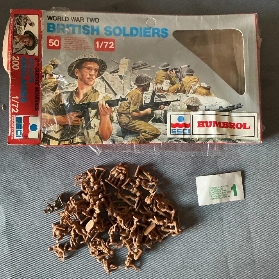 VINTAGE Esci WWII 1/72 British soldiers - Image 1 of 1