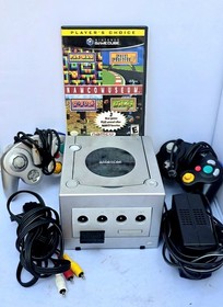 Nintendo GameCube Silver Console with 2 Controllers, Cables And Game. Tested. 