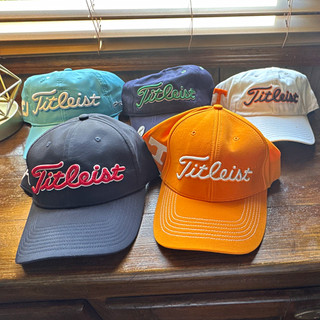 Titleist Pro V1 Golf Hats Lot of 5 Vols Braves 2 used 3 new Orange L/XL rest adj