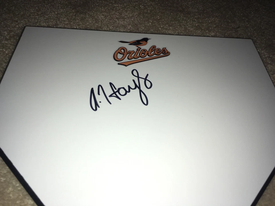 AUSTIN HAYS HAND SIGNED BALTIMORE ORIOLES LOGO BASEBALL HOME PLATE COA - Image 3 of 3