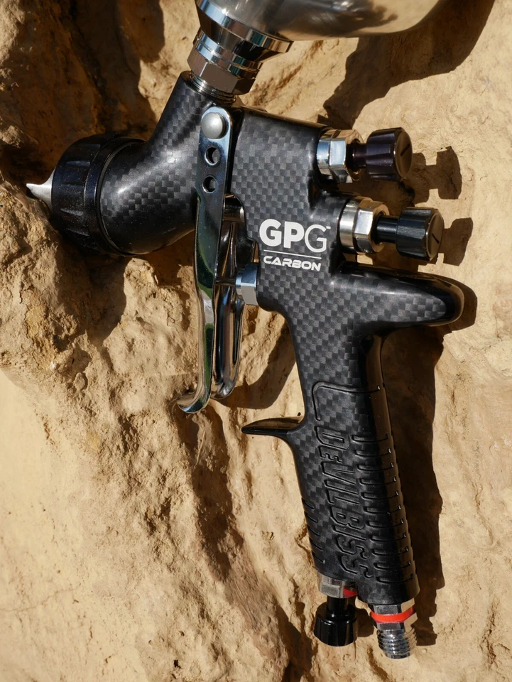 DeVilbiss 905012 GPG Gravity 1.3 1.5 1.8 Carbon Spray Gun Kit with Cup - Image 4 of 4