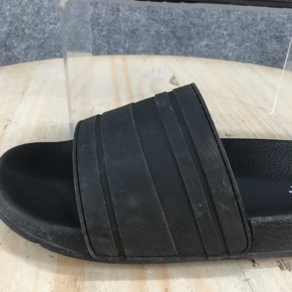 Cat & Jack Sandals Youth 4 Womens 5.5 Open Toe Slide Flats Comfort Black Slip On - Imagem 3 de 4