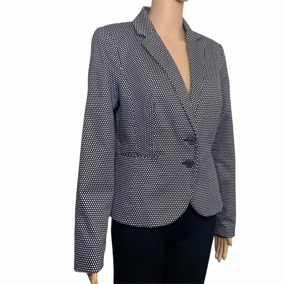 Blazer W Worthington Talla 10 Blanco y Negro RN # 93677 Forro 100% Poliéster Foto 4 de 4
