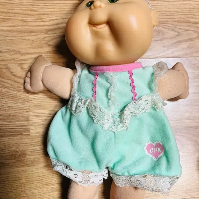 Vintage Cabbage Patch Doll - 20 Years Old, Collectible