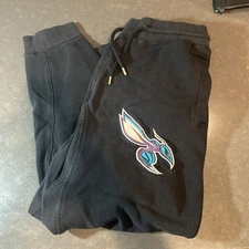 Men’s UNK Retro Charlotte Hornets Joggers Large
