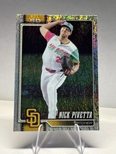 Nick Pivetta 2026 Topps Sandglitter Parallel #9 - San Diego Padres