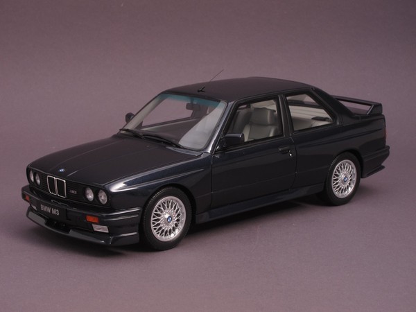 1/18 Otto Bmw M3 (E30) Europameister - 1988 - Macau Blau Metallic - OT462-image