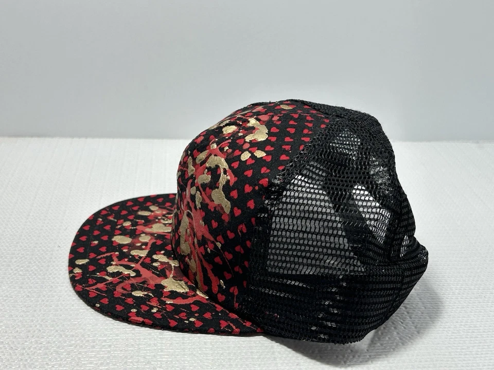 George Sombreros San Valentín Sombrero Niño 1-2 años Negro, Dorado y Rojo Corazones Artista Foto 2 de 4