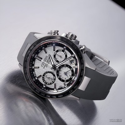 Citizen Satellite Wave Funkuhr Herrenuhr CC4055-14H Silber