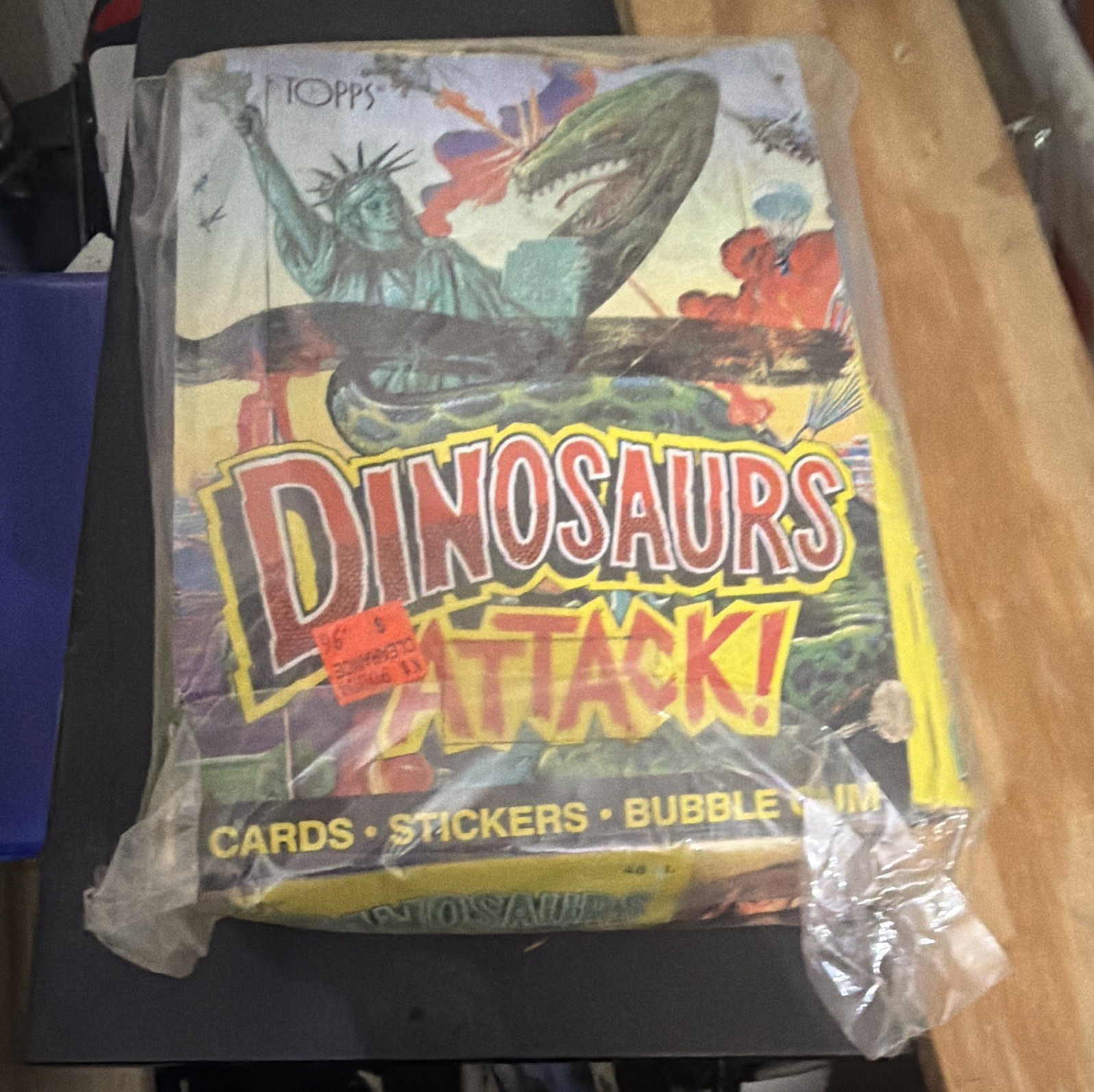 Topps Dinosaurs Attack! Sealed Trading Card Box 48 Cards Stickers 1988