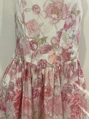 Love Shack ausgefallenes schönes Kleid Cottagecore/Frühling Blumen - Bild 1 von 4