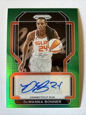 2022 Panini Prizm WNBA Green Parallel AUTO SG-DWB DeWanna Bonner Connecticut Sun