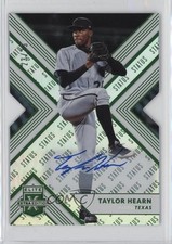 2018 Elite Extra Edition Status Emerald Die-Cut 23/25 Taylor Hearn #29 Auto s3g