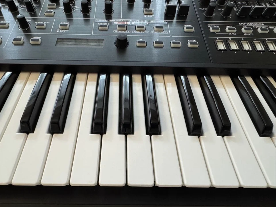 Roland SYSTEM-8 PLUG-OUT SYNTHESIZER 49-Key USB Audio / MIDI Interface - Image 2 of 4