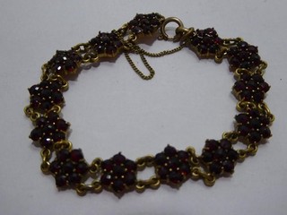 Traumhaftschönes vergoldetes Armband mit Blutroten Granaten aus Nachlass WY6528