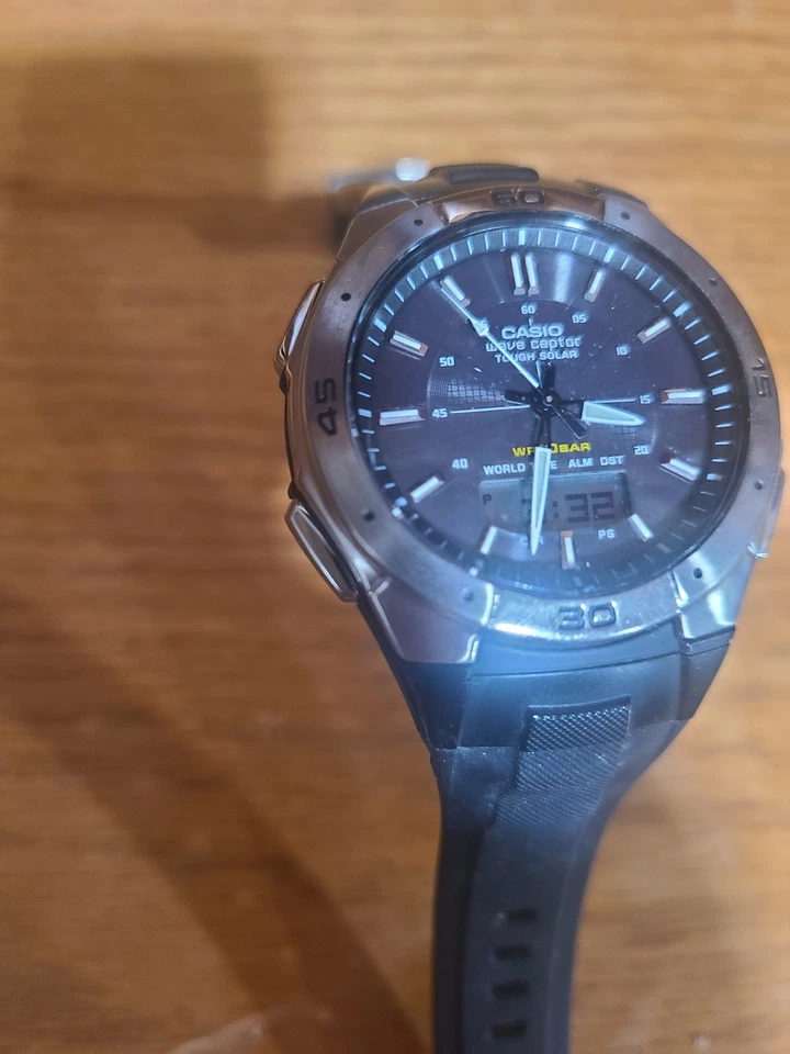 Relógio analógico digital Casio Wave Ceptor resistente solar WVA-470 41mm - Imagem 3 de 4
