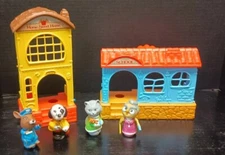Vintage Hub Bubs Happy Hollow Lot - Animal Figures+ Houses