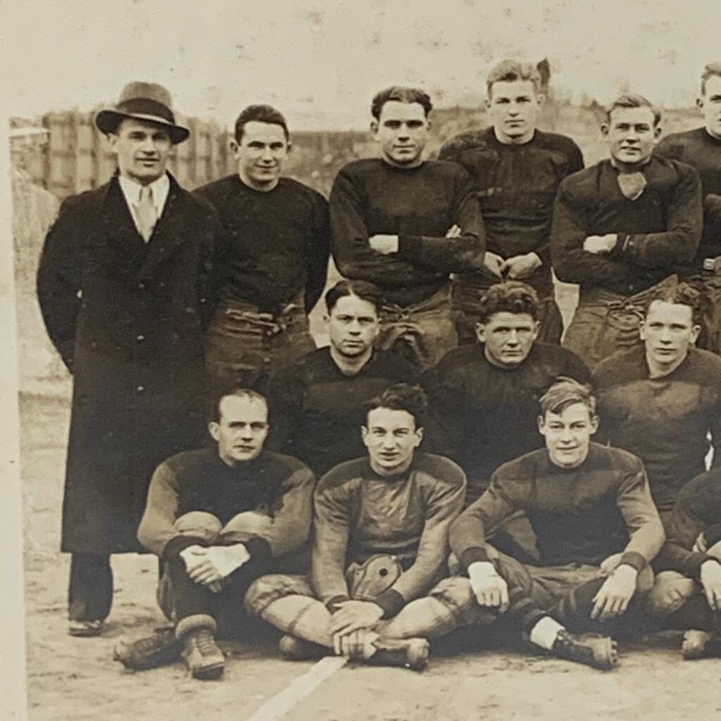 VINTAGE PHILADELPHIA TACONY ACES HIGH SCHOOL FOOTBALL TEAM PHOTO