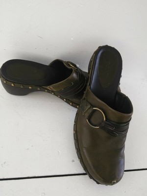 ecco damara olive