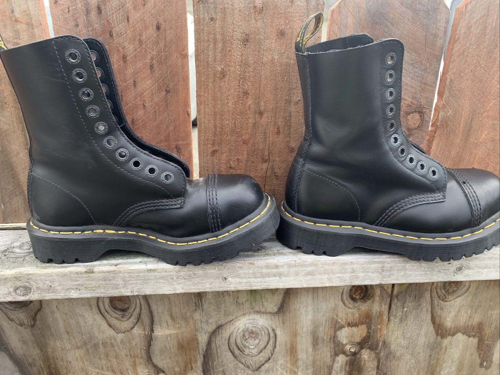 Dr Martens 8761 Steel Toe Boots Mens 