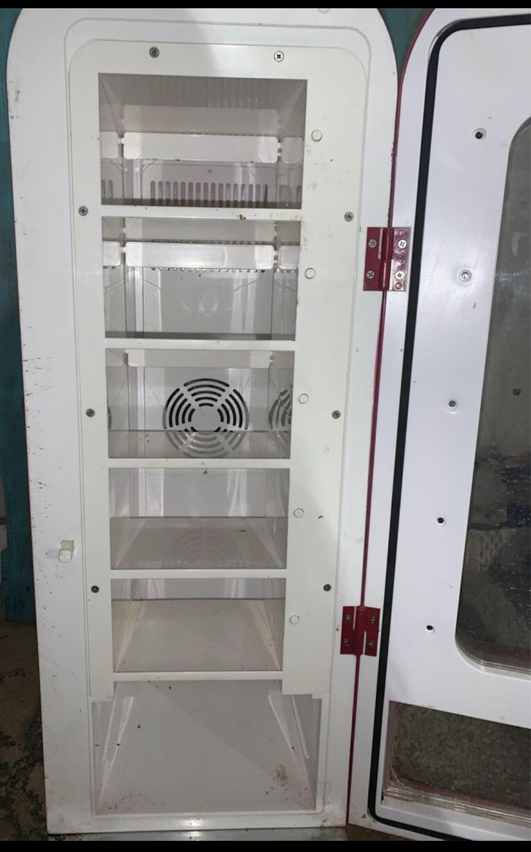 Retro style Dr. Pepper Mini Fridge Vending Machine Style; See Description.