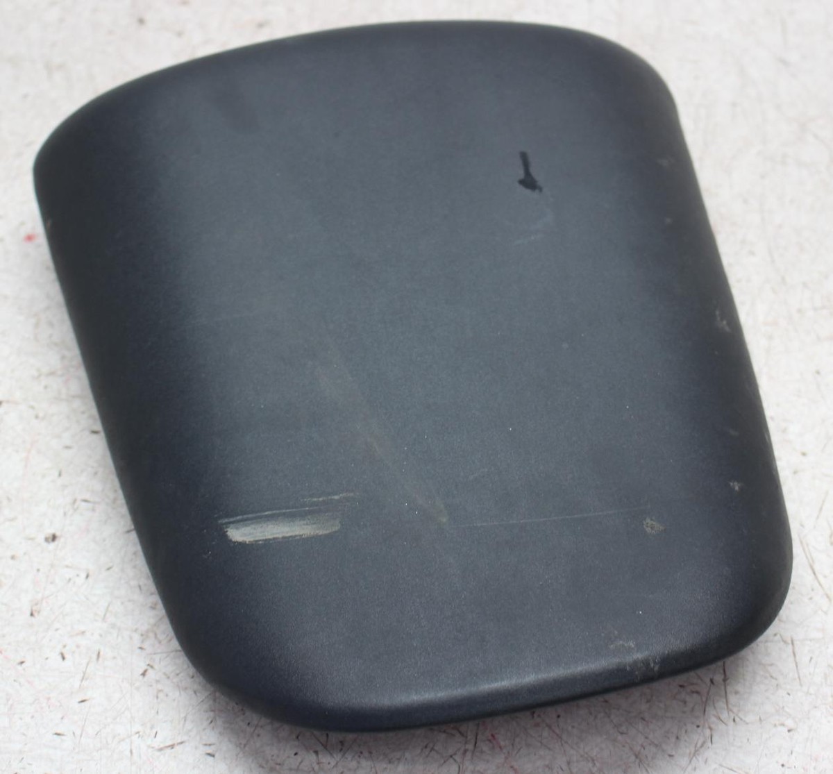 00-02 KAWASAKI NINJA ZX6R REAR BACK PASSENGER TANDEM SEAT PAD