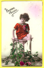 CHRISTMAS GIRL VINTAGE PHOTO PC. USED 2790