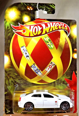 2012 Hot Wheels Holiday Hot Rods CADILLAC CTS-V White w/Chrome 10 Spoke Wheels