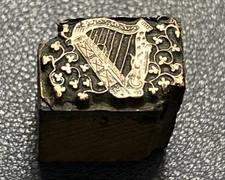 Harp surrounded by flowers | vintage letterpress printing block