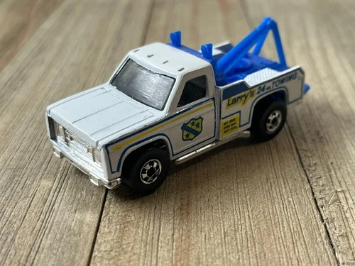 Vintage 1977 Hot Wheels Larry's 24 HR Towing Blackwall Wrecker Truck