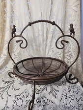Rustic Brown Wrought Iron Bird Footed Fruit Bread Basket Display Organization