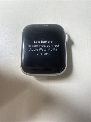 Apple Watch Series 4 Nike - GPS 44mm Aluminum Silver Watch Face Only