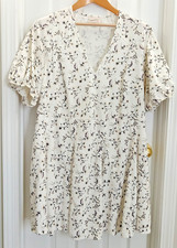 Universal Thread Dress Women XXL Ivory Floral Cottagecore Pockets Puff Sleeve