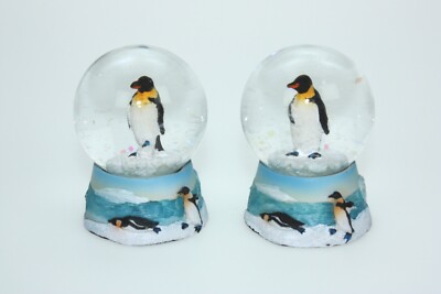 Miniature Glass Globe With King Penguin Glitter 2Fach