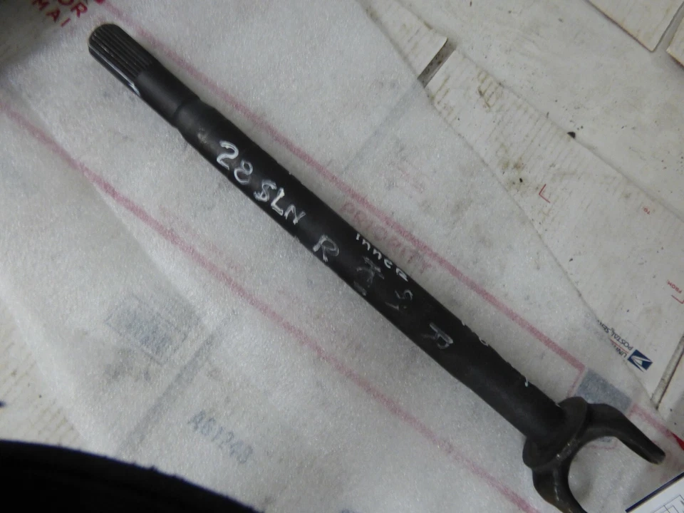 Frontal derecho 78-87 Gm 28 spline (lado corto) con tapas universales 1 1/8 Foto 2 de 2