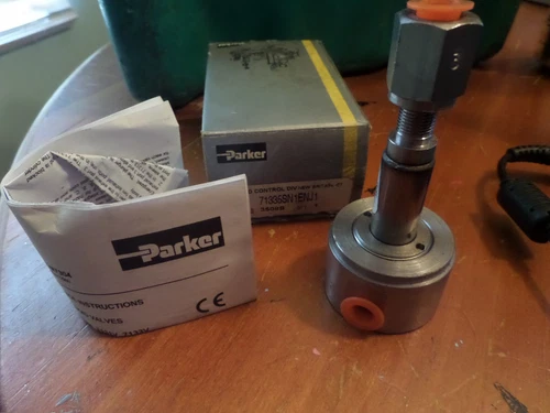 Parker Fluid Control Device 71335SN1ENJ1 New