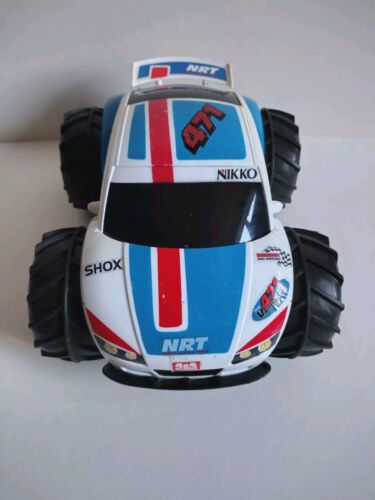 Nikko RC Vaporizr Car with Controller, Quick Charger, Battery Pack, Manual & Box - Picture 8 of 24