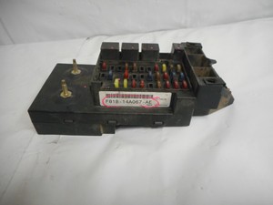 99-00 FORD F250 F350 Diesel Interior Fuse Box Relay Panel F81B-14A067