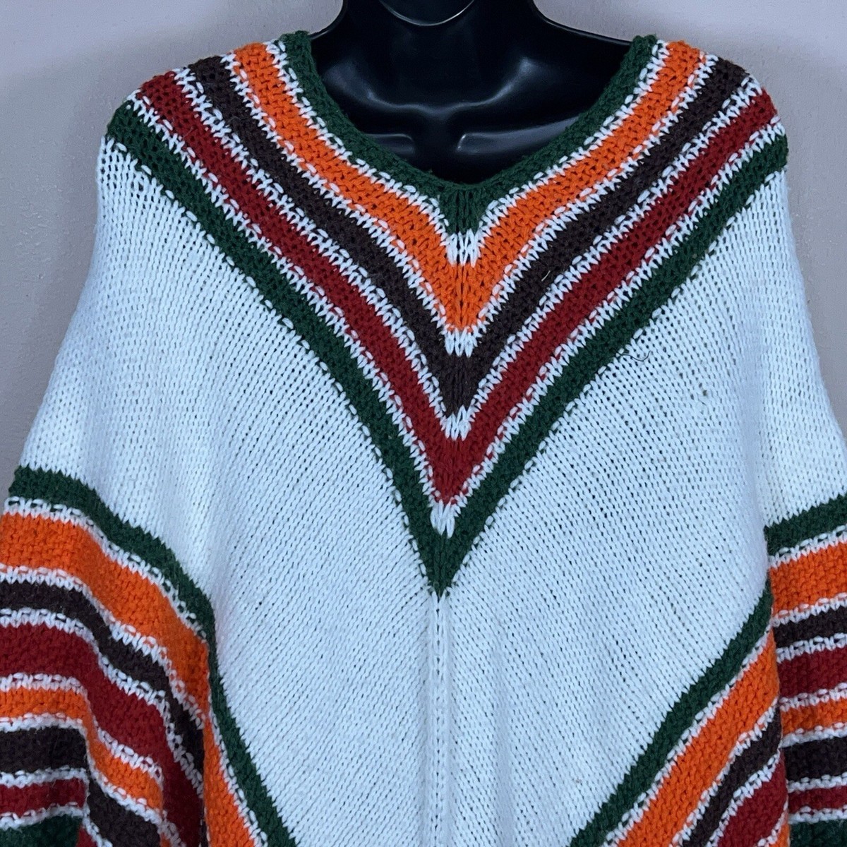 VINTAGE WESTERN PONCHO CROCHETED FRINGE ACCENT SOUTHWESTERN ONE