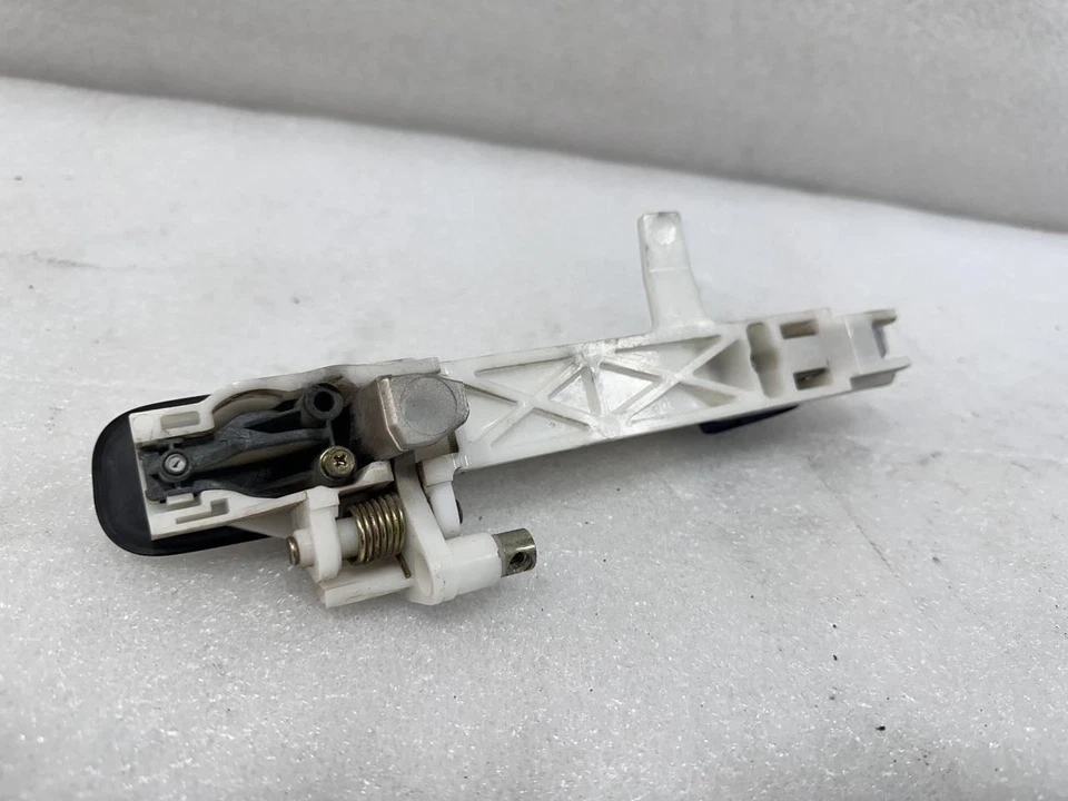 Manija de puerta exterior trasera lado pasajero derecho Acura RL 2000 nápoles dorado NGM Foto 3 de 4