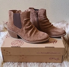 New In Box Eurosoft By Sofft Adeah Bootie Size 8