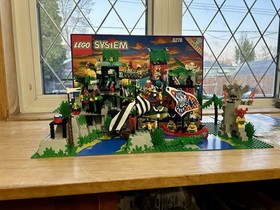 LEGO Pirates: Enchanted Island (6278)