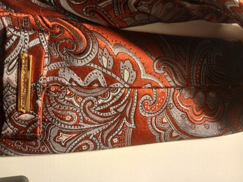 Donald Trump Signature Collection Red Paisley Silk Tie - Picture 9 of 12