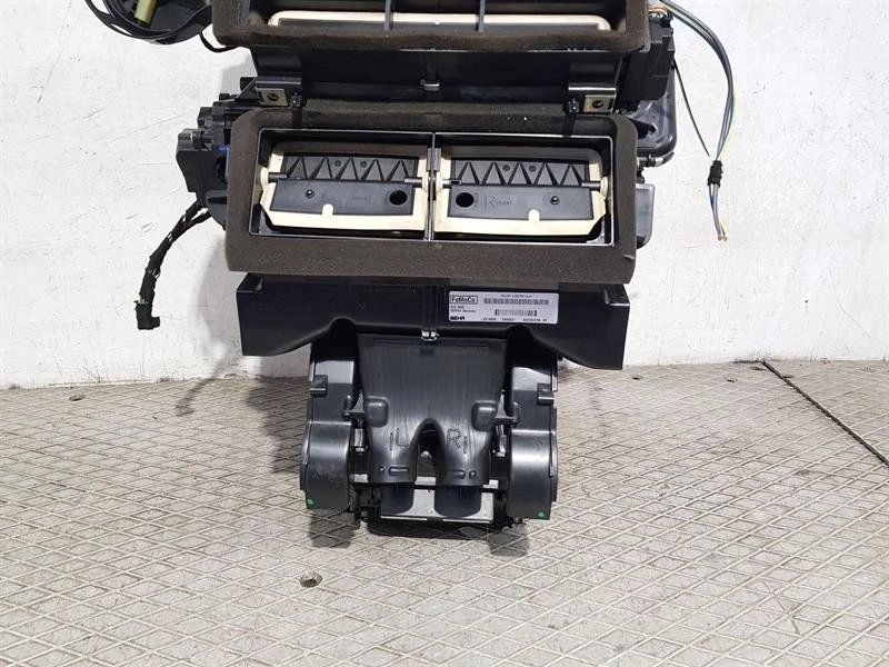 2006-2015 L359 LAND ROVER FREELANDER HEATER BLOWER MOTOR + RESISTOR & WIRE - Image 3 of 4