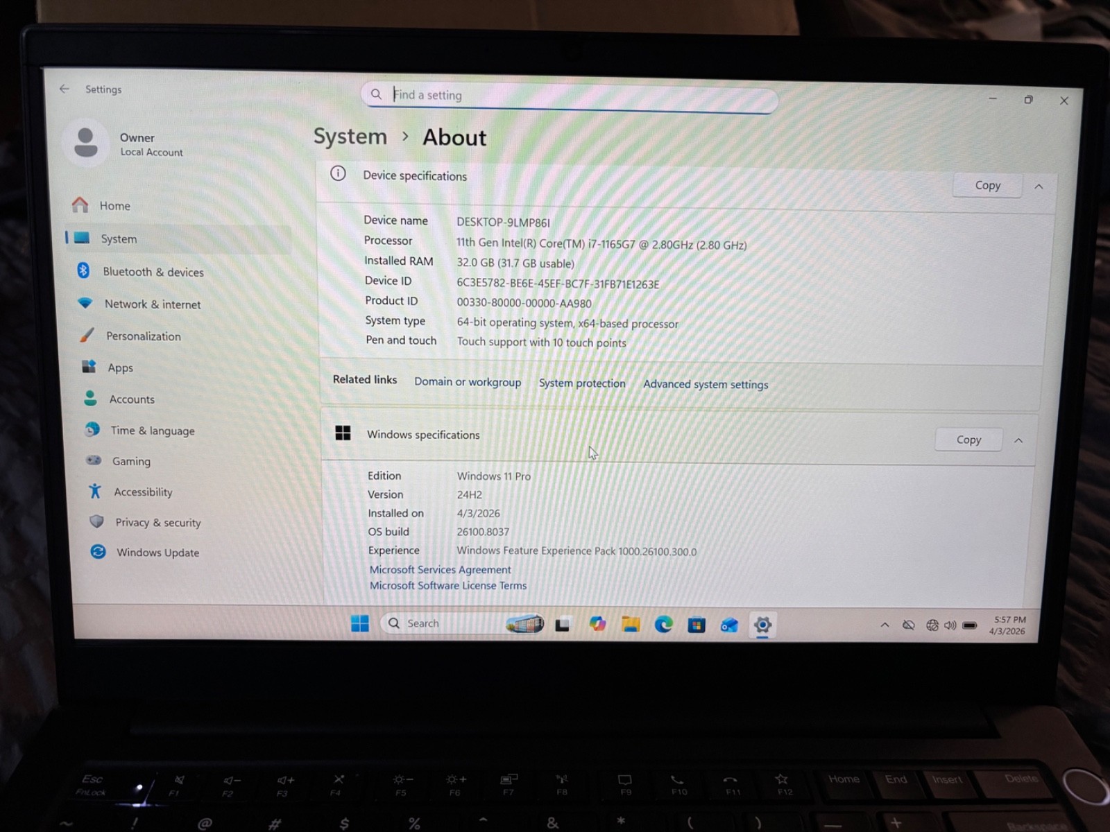 Lenovo ThinkPad E14 Gen 2, 14-Inch Laptop, with i7-1165G7, 512 GB SSD (Solid State Drive), Windows 11 Pro